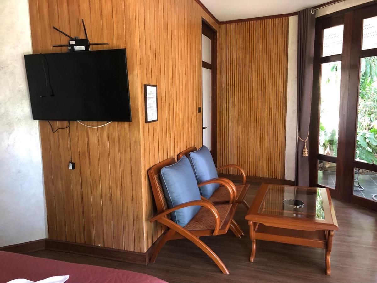 Likita Resort Ban Phe Buitenkant foto