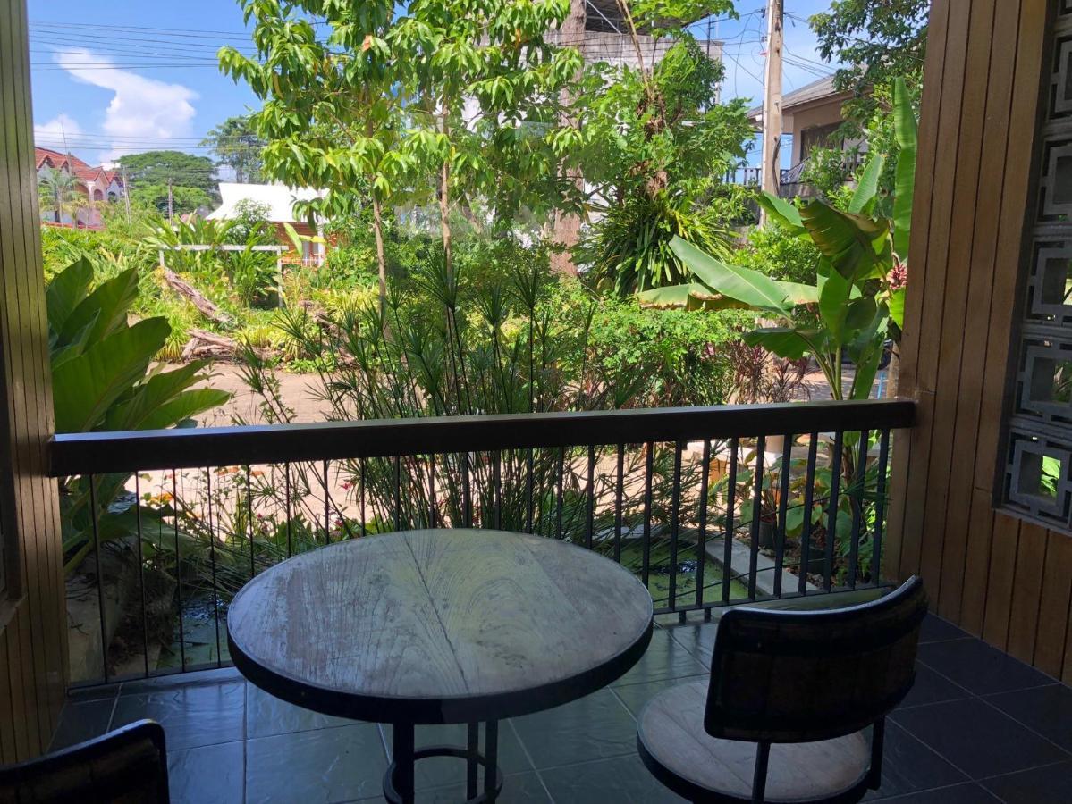 Likita Resort Ban Phe Buitenkant foto